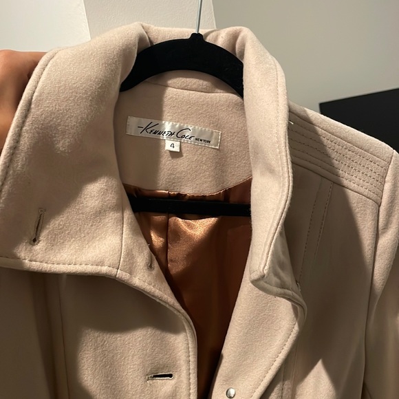 Kenneth Cole trench coat - Picture 2 of 5